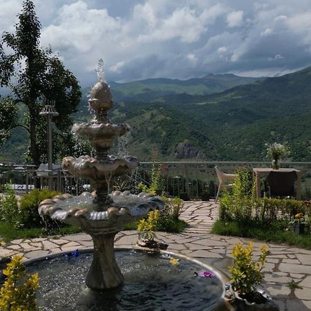 Дехцени Hotel Дилиян Екстериор снимка