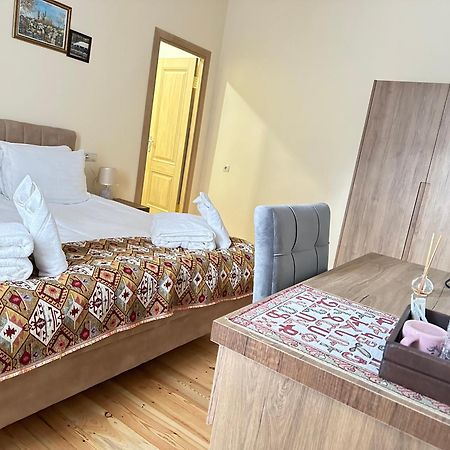 Дехцени Hotel Дилиян Екстериор снимка