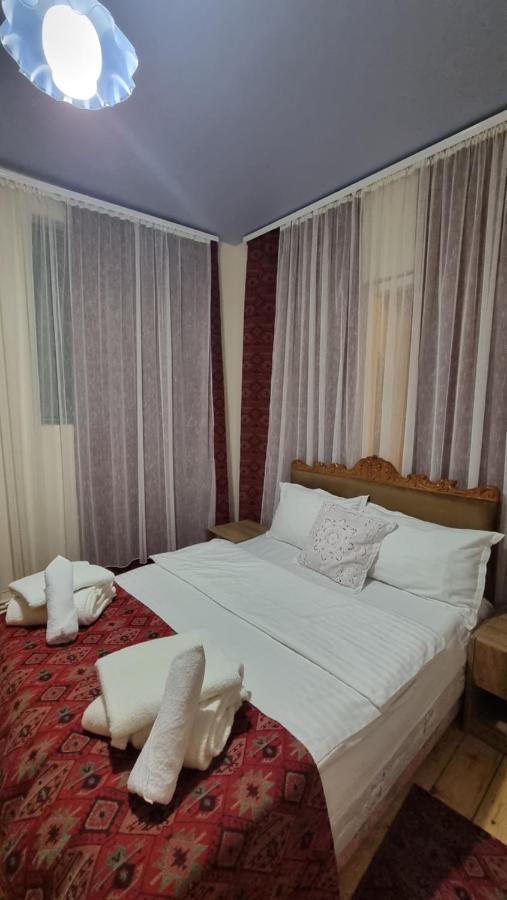 Дехцени Hotel Дилиян Екстериор снимка
