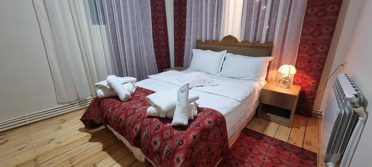 Дехцени Hotel Дилиян Екстериор снимка