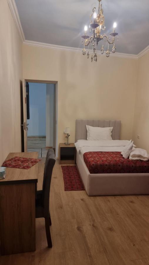 Дехцени Hotel Дилиян Екстериор снимка